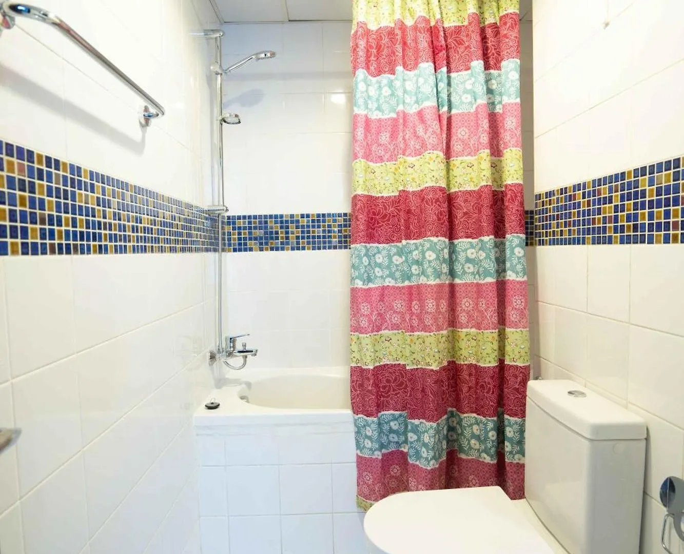 1Br Apt Near Metro Jlt Pool Gym Fast Wi-Fi Dubaj 0*,